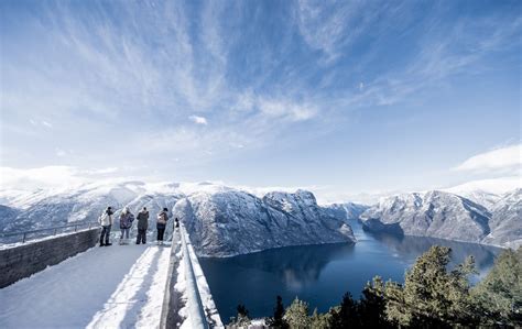 8 Unforgettable Outdoor Adventures in Fjord Norway — in Winter