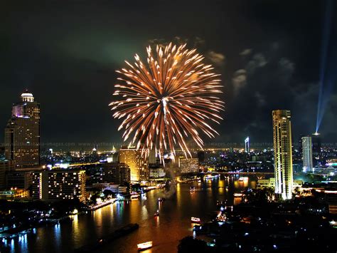 Bangkok New Years' Fireworks / Happy New Year 2015 !!! | Flickr