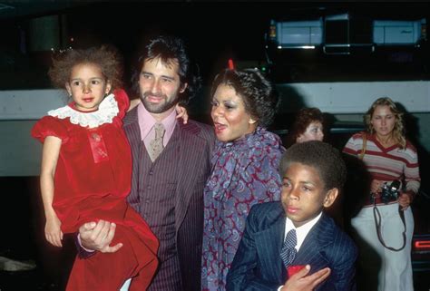 Minnie Riperton and family, 1978. | Famous moms, Minnie riperton, Celebrity moms