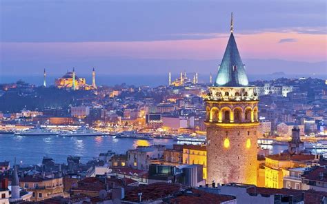 Galata Tower: Hero of impossible love witnessed by Bosporus | Daily Sabah