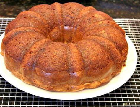 Banana Bread Cream Cheese Bundt Cake – Must Love Home