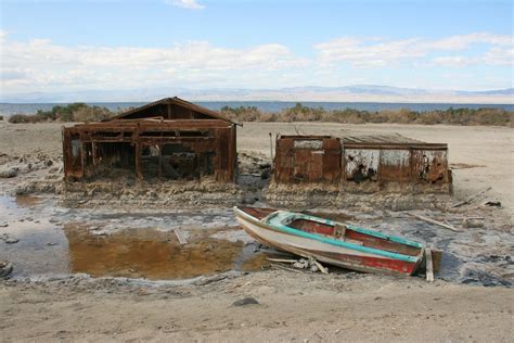 Abandoned buildings and boat at Salton Sea Beach | Once a ho… | Flickr