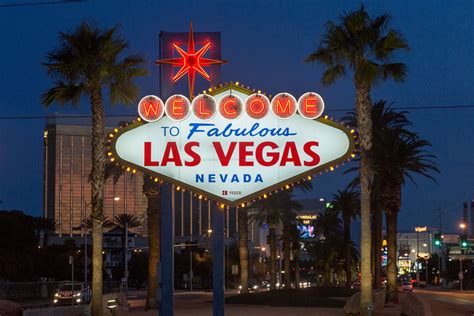 History of Las Vegas Casinos - Who Built It & How Sin City Came To Be