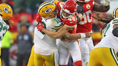 Chiefs vs. Packers score: Patrick Mahomes barely outduels Jordan Love ...