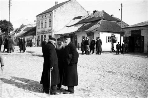 The Taste of Tradition: The Lasting Influence of Jewish Cuisine in Poland | Article | Culture.pl