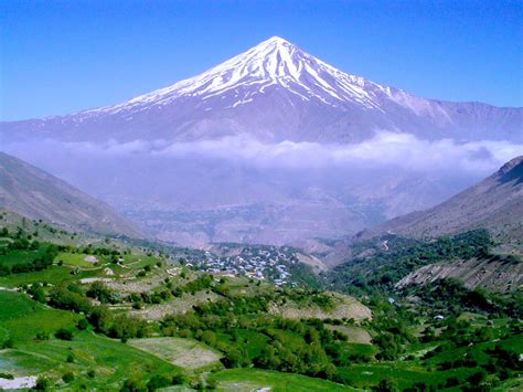 روستای نوا، پنجره‌ای رو به دماوند