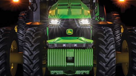 John Deere Reveals Fully Autonomous Tractor at CES 2022