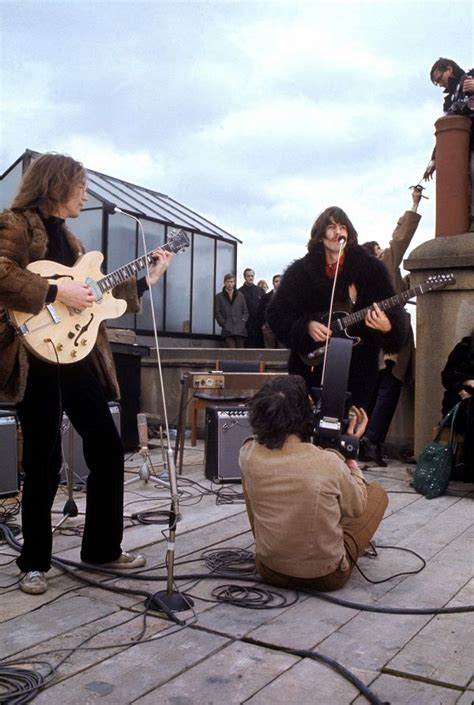 The Beatles' Rooftop Concert in 1969 | The beatles, Beatles photos ...