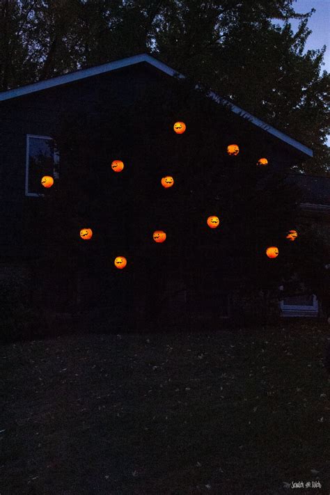 DIY Outdoor Halloween Lights by Scratch and Stitch | Scratch and Stitch