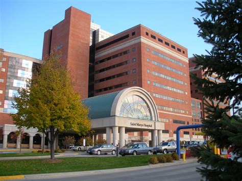 St Mary's Hospital at Mayo Clinic in Rochester, Minnesota | Saint marys ...