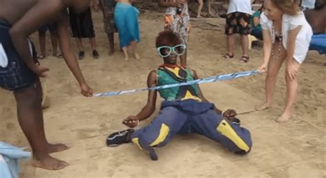 Never a dull moment in Jamrock! - Amazing Jamaican Limbo Dancer