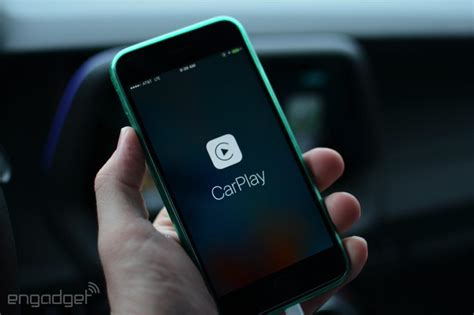 Apple CarPlay is now in 200 cars, including 2017 models