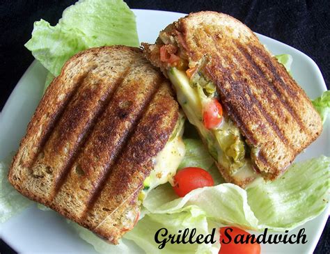 Tasty Treats: Cheese, Pesto and Vegetable Grilled Sandwich