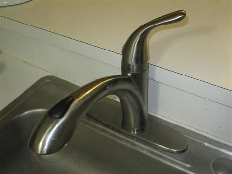 plumbing - How to keep my sink from coming loose? - Home Improvement ...