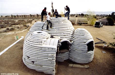 8 earth homes almost anyone can afford to build