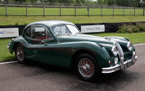 5 Of The Best British Classic Cars From The 1950s | Carole Nash