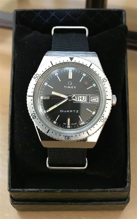 Vintage Timex Day-Date Quartz Diver Watch