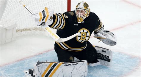 Boston Bruins facing dilemma with top goalies, Toronto Maple Leafs ...
