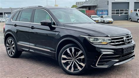 Ontdek De Stijlvolle Volkswagen Tiguan R-Line Zwart: Een Diepe Duik In Elegantie