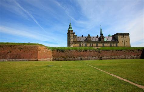 Hamlet castle stock image. Image of green, outdoor, hamlet - 10746065