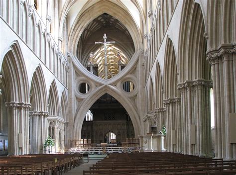 File:Wells.cathedral.inverted.arch.arp.jpg - Wikipedia