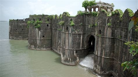 10 majestic forts of Shivaji Maharaj that you need to visit once in a ...