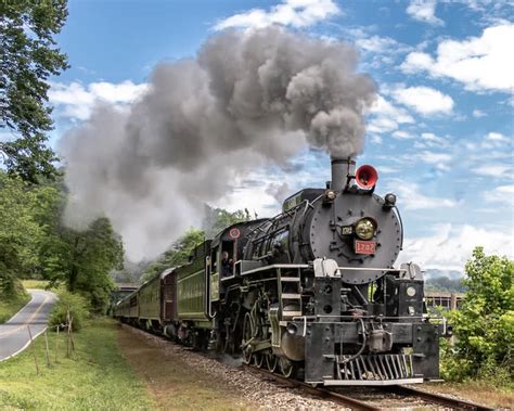Grab Your Ticket to Ride: 6 Ways to Experience the Great Smoky Mountain Railroad