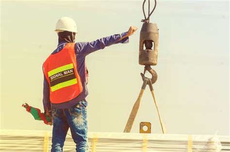 New Slinger Signaller/Rigger Signal Person training standard launched