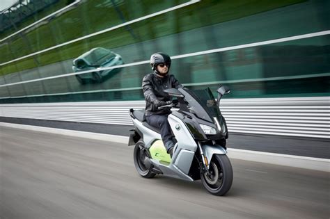 The best electric mopeds (scooters) you can buy – November 2021 » Green Authority