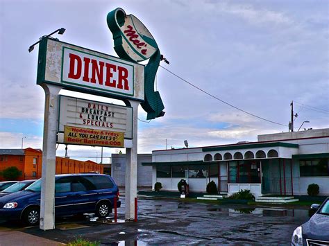 Marshall Shore: The Hip Historian: Mel's Diner!