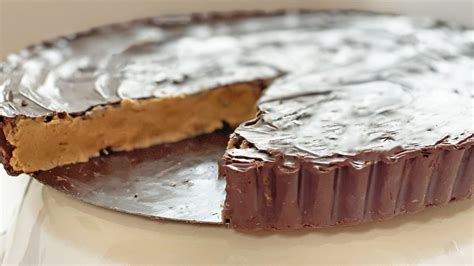 Giant Peanut Butter Cup Recipe