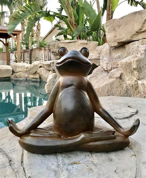 Pacific Giftware The Inner Peace of A Frog Yoga Toad in Meditation ...