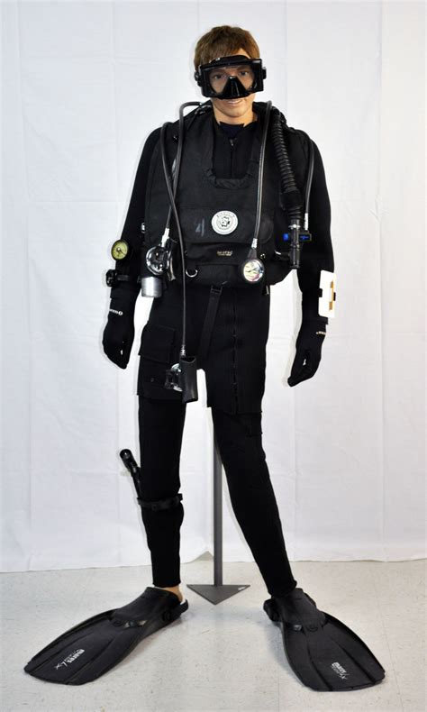 Deep Sea Diving Equipment