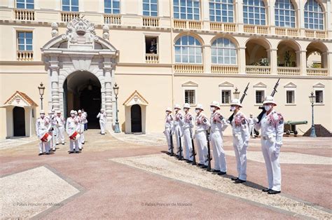 Palace guards return for daily ceremony - Monaco Life