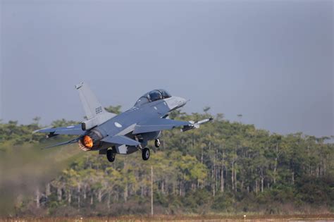 China infuriated after the U.S. formalizes sale of new F-16s to Taiwan