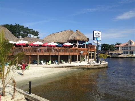 Seafood in the Boat House Tiki Bar & Grill - Picture of Cape Coral Yacht Club, Cape Coral ...