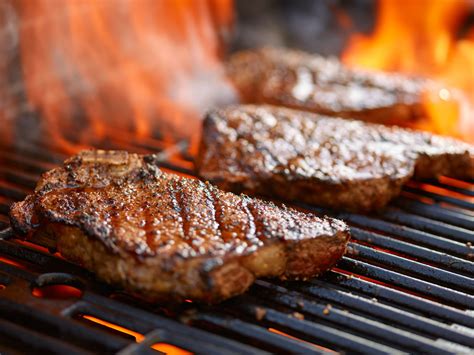 How To Cook A Steak On Gas Grill - Recipes.net