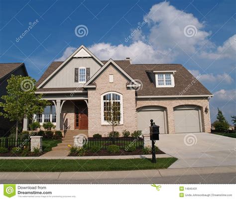 29 Front Door Colors For Beige Brick House Photos