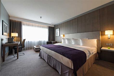 Radisson Blu Hotel Manchester Airport | englandrover.com