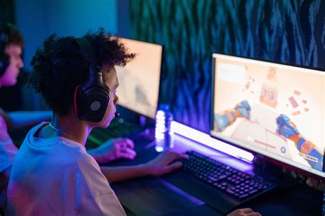 What Is Game Streaming and How Do You Do It? | Streamlabs