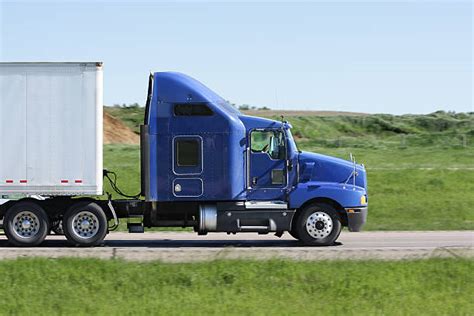 Semi Truck Side View Stock Photos, Pictures & Royalty-Free Images - iStock