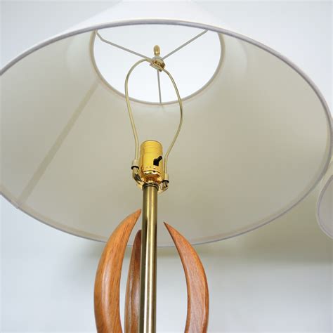 Pair of Mid Century Modern Table Lamps | EBTH
