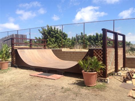 Mini ramp, Skate ramp, Backyard skatepark