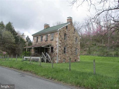 c. 1833 - Mount Union, PA - Old House Dreams