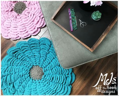 Flower Rug Crochet Pattern Crochet Pattern for Flower Rug | Etsy Flower Pillow Pattern, Crochet ...