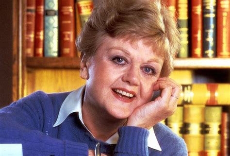 Angela Lansbury Dead: ‘Murder, She Wrote’ Star Dies at 96 | TVLine