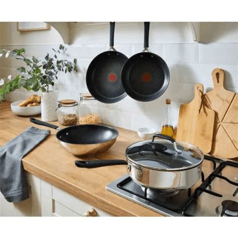 Tefal Primary Wok - Stuff for the Kitchen