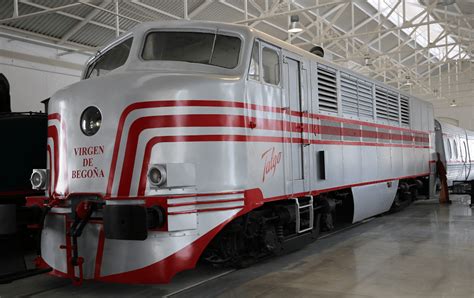 Spanish Talgo II locomotive 350-003 from 1950 * All PYRENEES · France, Spain, Andorra