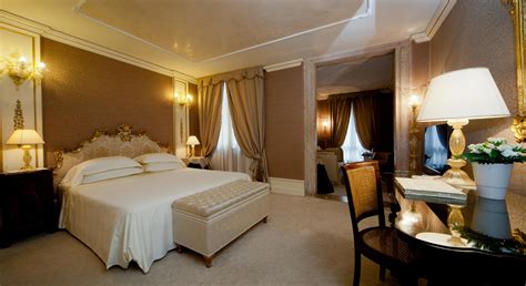 Rooms & Suites Venice Hotel - Ca' Sagredo Hotel near Venice Grand Canal