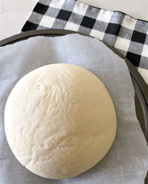 Easy Homemade Pizza Dough Recipe | The Picky Palate